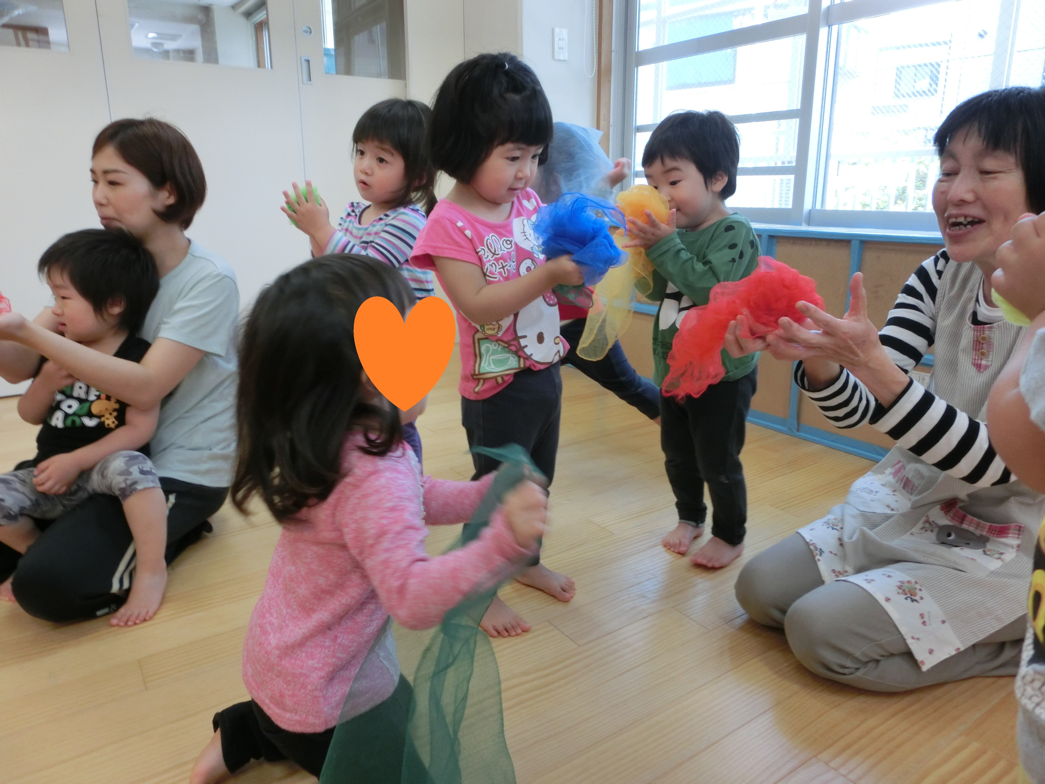 ２歳児みかんぐみ わらべうたあそび 太田共同保育園ブログ